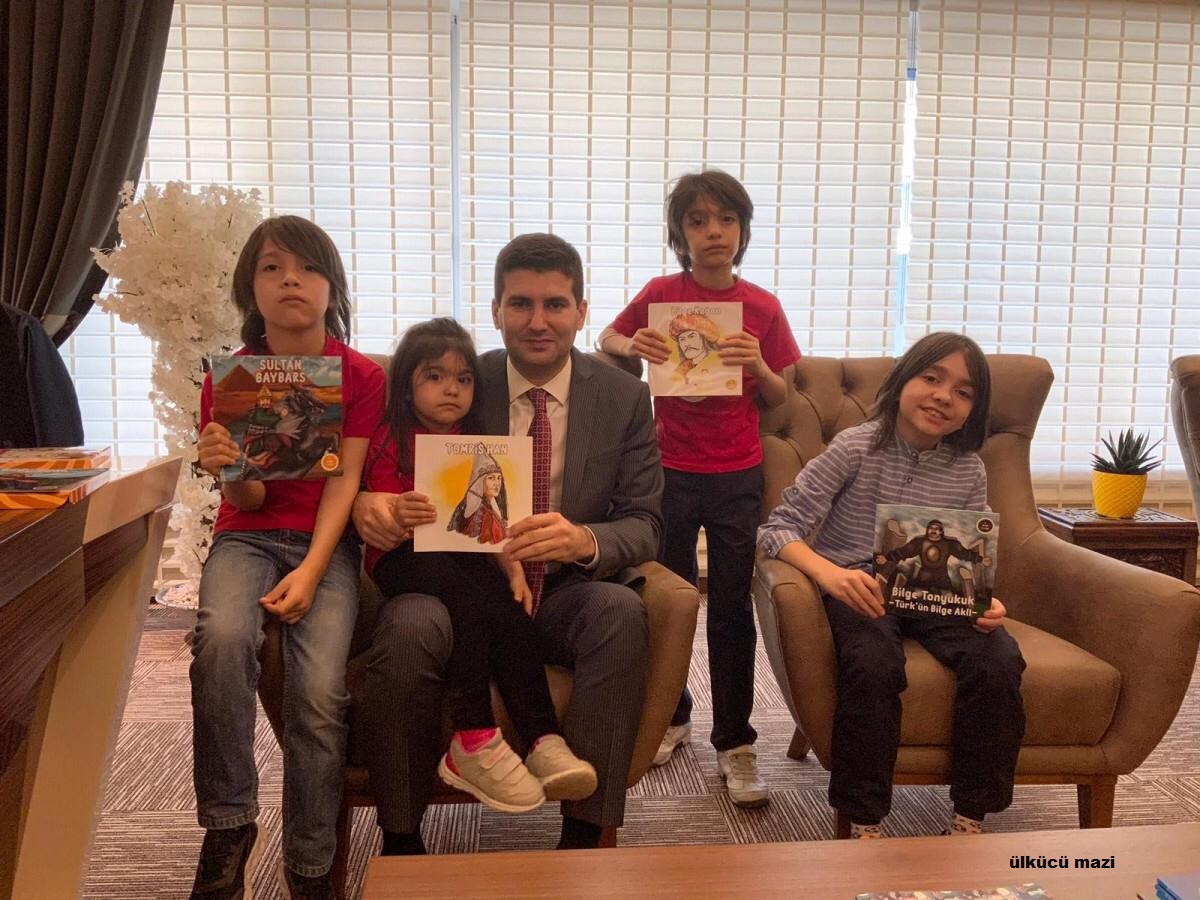 ÜLKÜ OCAKLARIN 23 NİSAN’A ÖZEL ”TÜRK BÜYÜKLERİ OKUMA SERİSİ” 2021