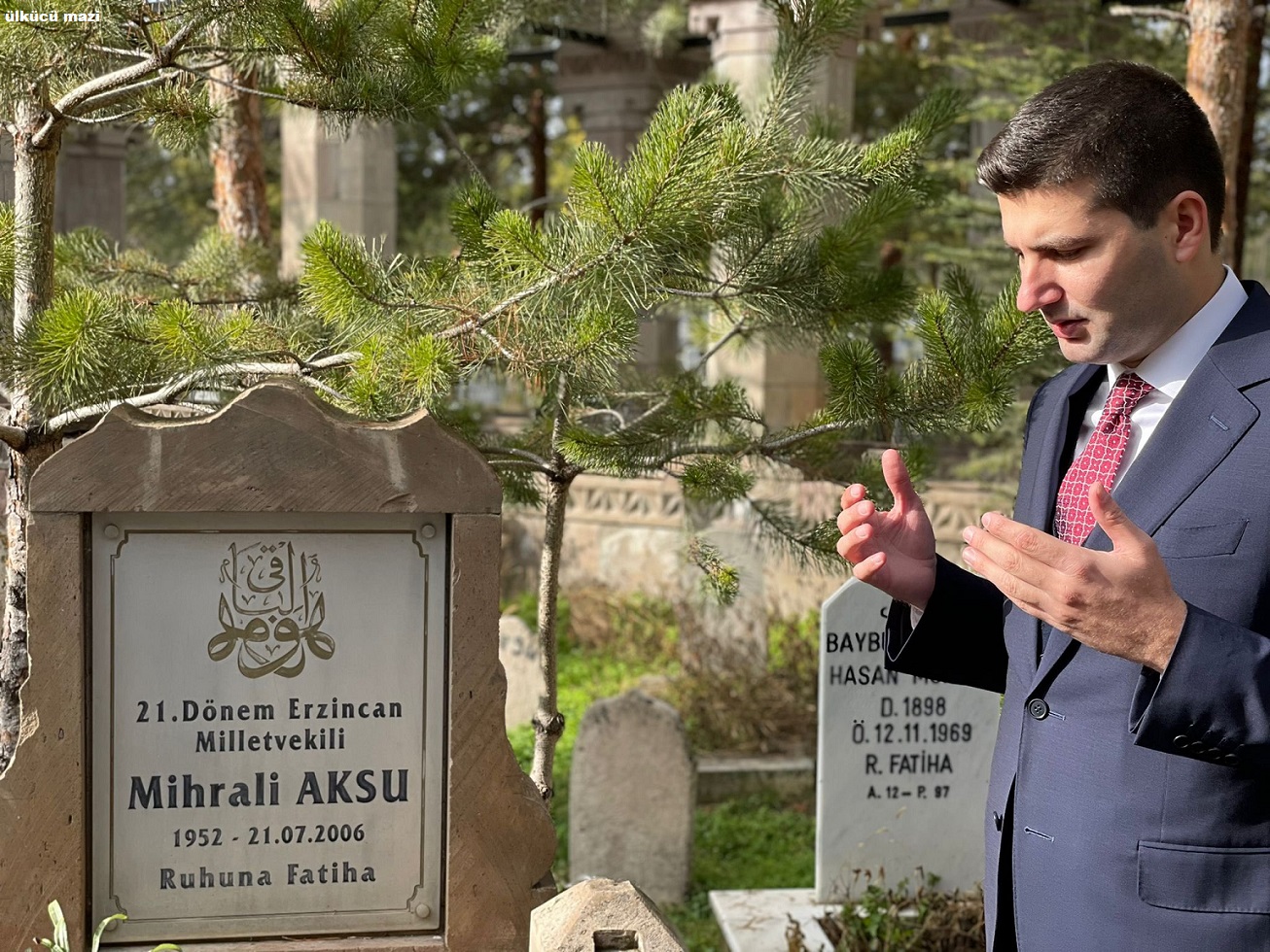 ÜLKÜ OCAKLARI GENEL BAŞKANIMIZ AHMET YİĞİT YILDIRIM ERZİNCAN’DA KABİR ZİYARETLERİNDE BULUNDU. 2021