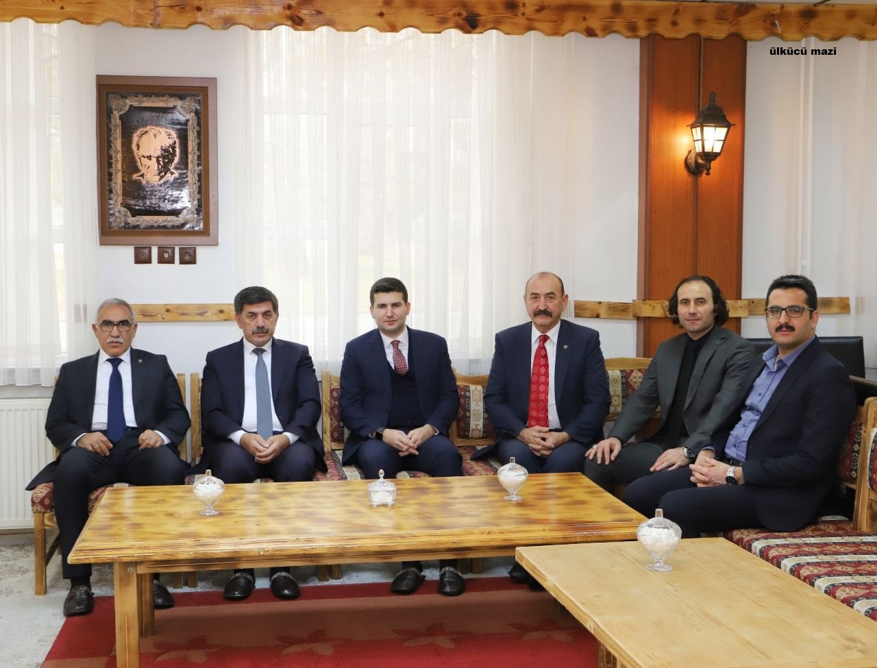 ÜLKÜ OCAKLARI GENEL BAŞKANIMIZ AHMET YİĞİT YILDIRIM ERZİNCAN BELEDİYE BAŞKANINI ZİYARET ETTİ. 202