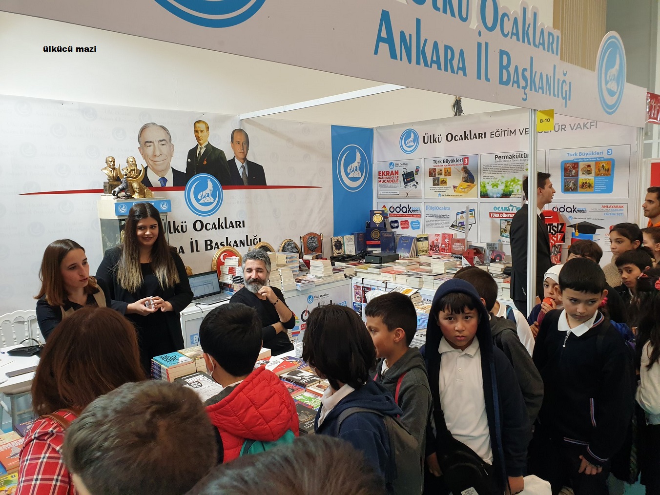 ANKARA KİTAP FUARININ EN İLGİ ÇEKEN STANDI  ÜLKÜ OCAKLARI OLDU. 2022