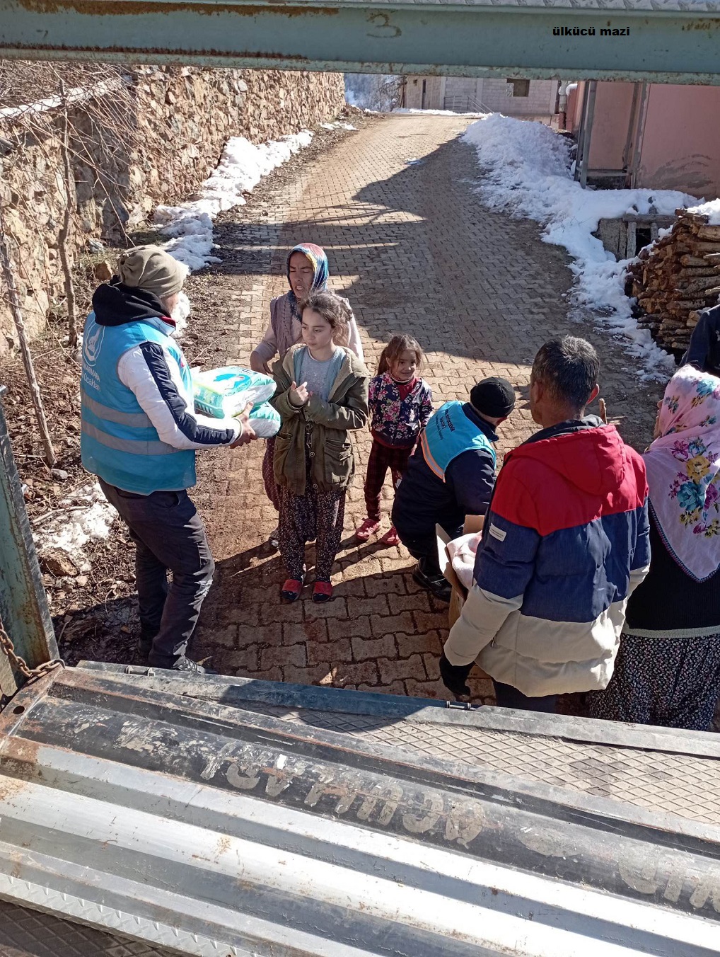 ÜLKÜ OCAKLARI MANİSA İL BAŞKANLIĞININ DEPREM BÖLGESİNE YARDIMLARI SÜRÜYOR. 2023