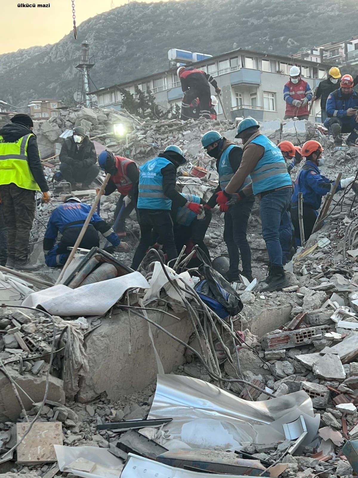 ÜLKÜ OCAKLARI ELAZIĞ İL BAŞKANLIĞININ DEPREM BÖLGESİNE YARDIMLARI SÜRÜYOR. 2023