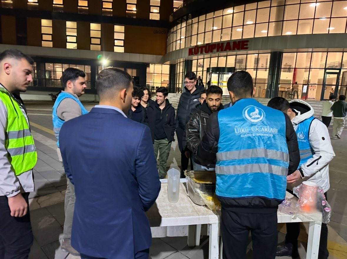 Ülkü Ocakları Elazığ İl Başkanlığı Üniversite Birimi Tarafından Final Sınavına Hazırlanan Öğrenci Kardeşlerimiz İçin Fırat Üniversitesi’nde Çorba İkramında Bulunuldu.