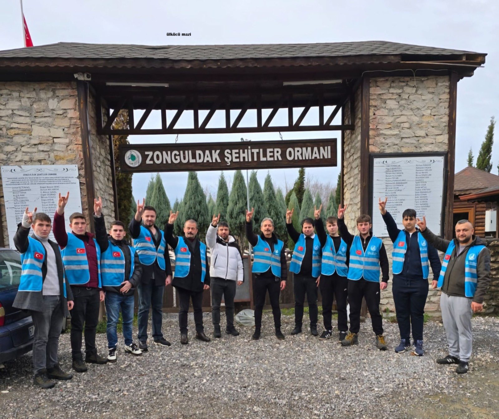 Ülkü Ocakları Zonguldak İl Başkanlığı Tarafından Kızılelma Ortaöğretim Yarıyıl Gelişim Programı Kapsamında Kutadgu Bilig Dergisi Okuma ve Bilgi Akını Oyunu Etkinlikleri, Ders Tekrarları ve Test Çözümleri, Şehitlik Ziyaretleri Gerçekleştirildi. 2025