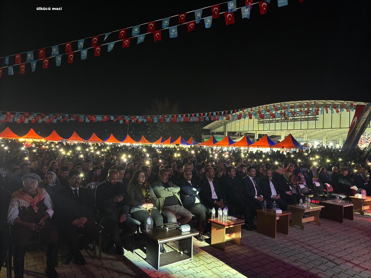 ÜLKÜ OCAKLARI ANTALYA KAŞ İLÇE BAŞKANLIĞI TARAFINDAN DÜZENLENEN AÇIK HAVA KONSERİNDE ÜLKÜ OCAKLARI GENEL MERKEZ SANATÇILARIMIZ ALİ KINIK VE İLYAS ÖZTÜRK SAHNE ALDI. 2025