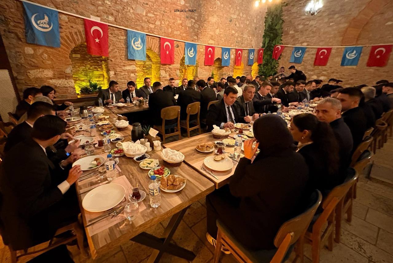 GENEL BAŞKANIMIZ SAYIN AHMET YİĞİT YILDIRIM, ÜLKÜ OCAKLARI AYDIN İL BAŞKANLIĞIMIZ TARAFINDAN DÜZENLENEN SAHUR PROGRAMINDA ÜLKÜDAŞLARIMIZ İLE BİR ARAYA GELDİ