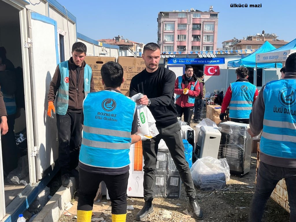 ÜLKÜ OCAKLARI KASTAMONU İL BAŞKANLIĞININ DEPREM BÖLGESİNE YARDIMLARI SÜRÜYOR