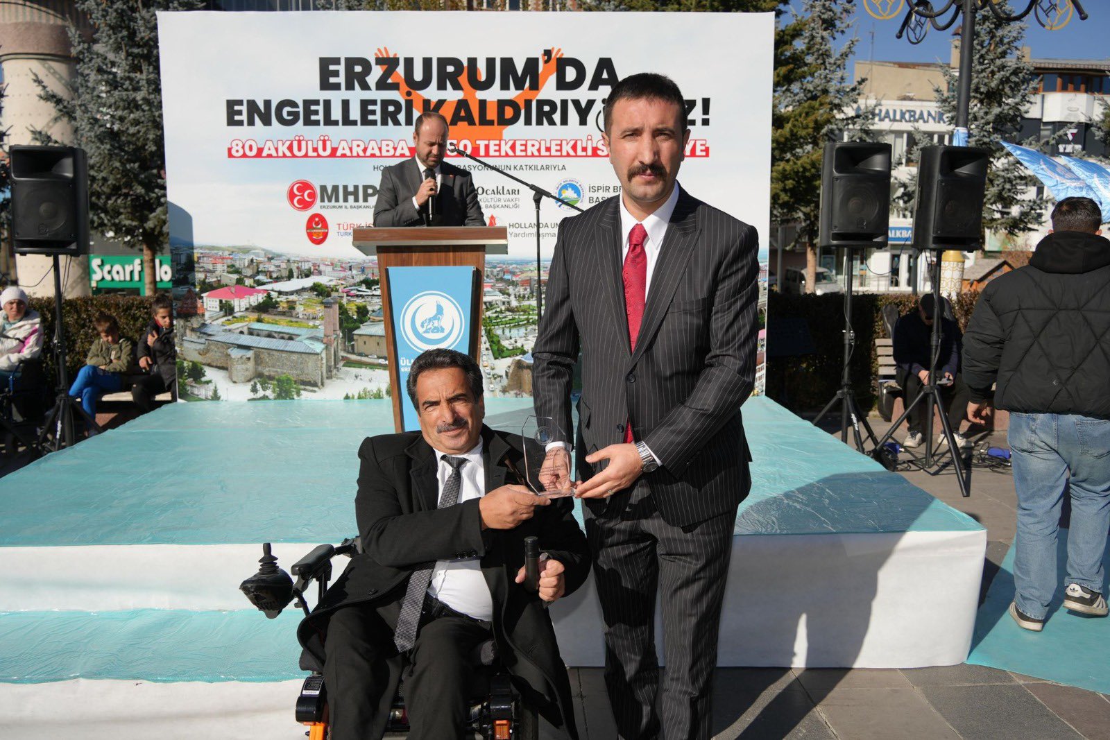 Ülkü Ocakları Erzurum İl Başkanlığı Tarafından Akülü ve Tekerlekli Sandalye Dağıtımı Gerçekleştirildi.2024