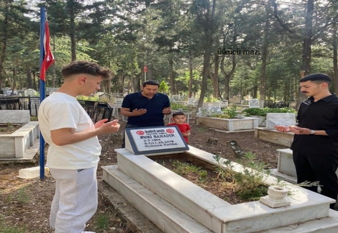 Ülkü Ocakları Uşak İl Başkanlığı Ortaöğretim Birimi Şehitlik Ziyareti.2024
